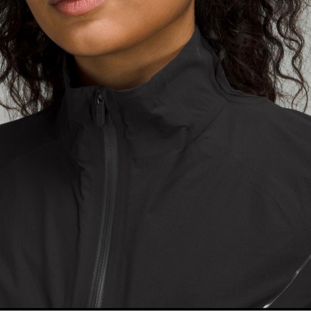 Lululemon Fast and Free Windbreaker - Picture 12 of 14